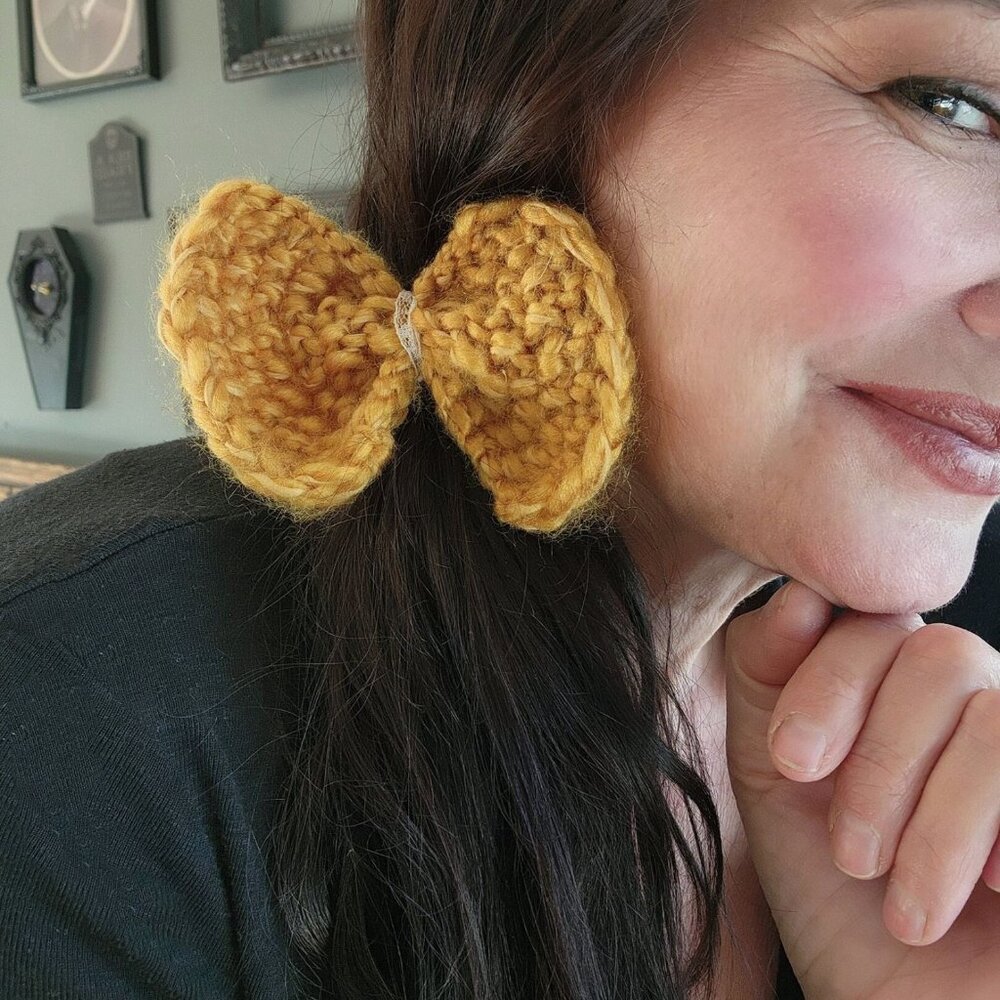 Knit Hair Bow, Handknitted Maize Yellow Ponytail Holder or Hair Band, Vintage
